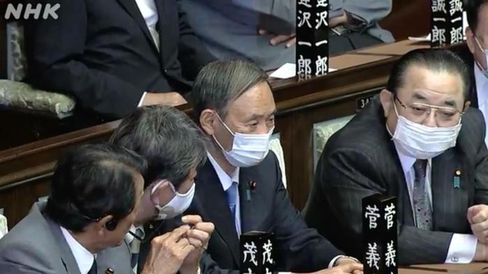 当地时间9月16日下午,日本召开临时国会进行首相指名选举。(图片来源:NHK直播截图)
