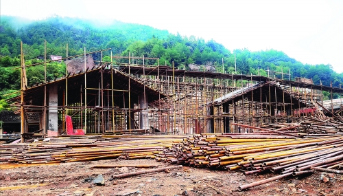 苗族总人口_苗族服饰