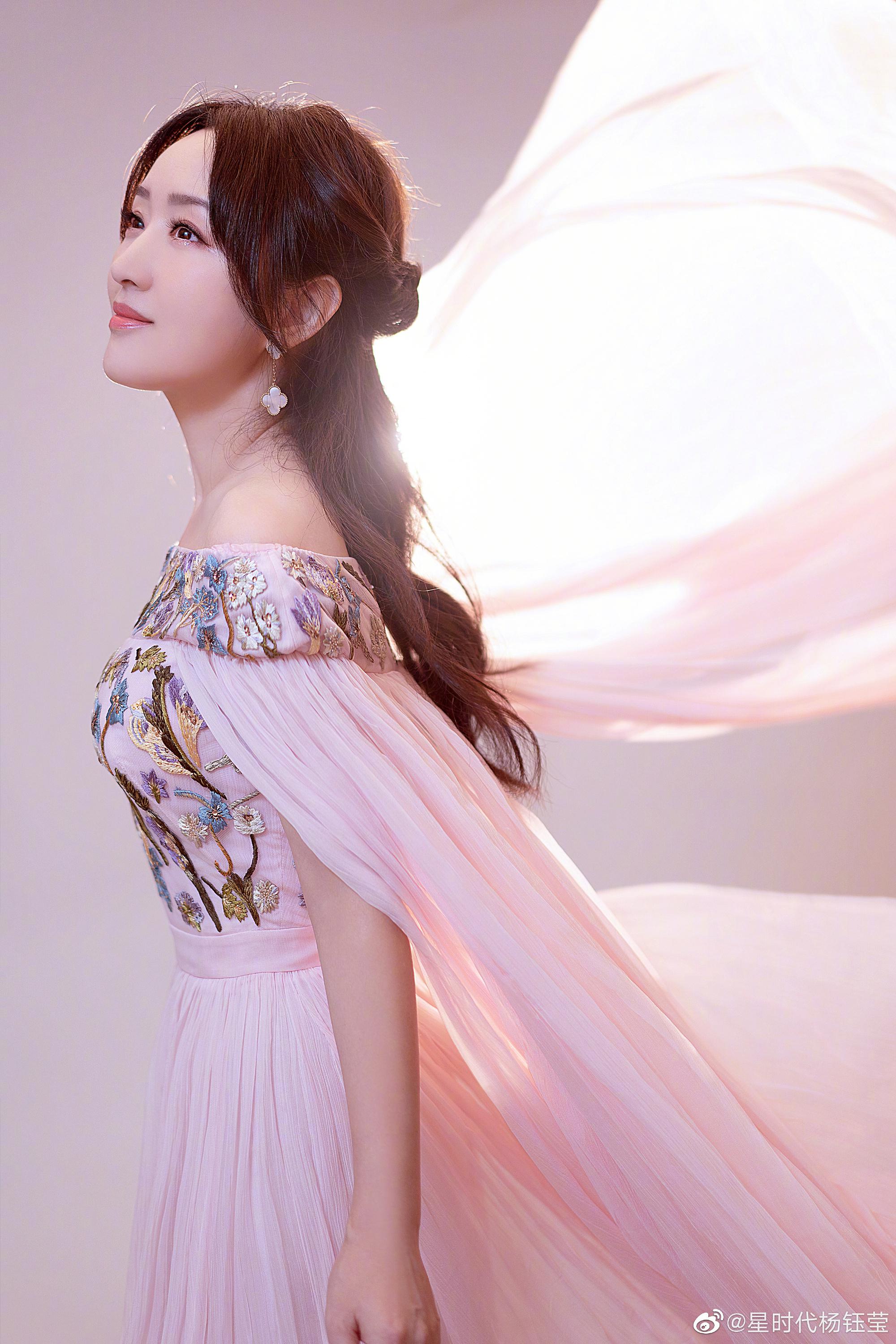 杨钰莹无人敢娶原因 甜歌皇后真实生活状态