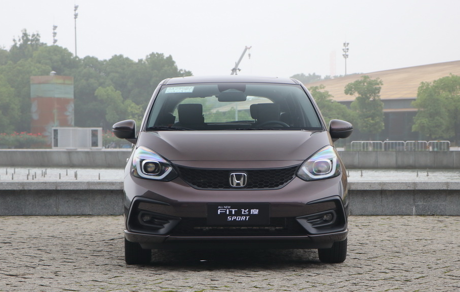 经济实用的日系车推荐,本田飞度、丰田致炫如何二选一?