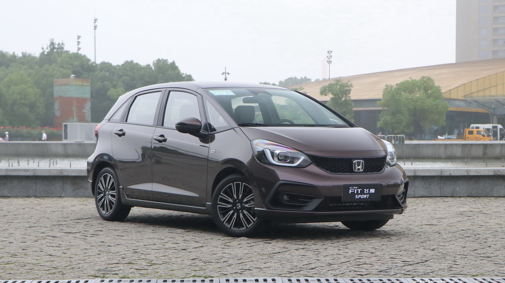 经济实用的日系车推荐,本田飞度、丰田致炫如何二选一?