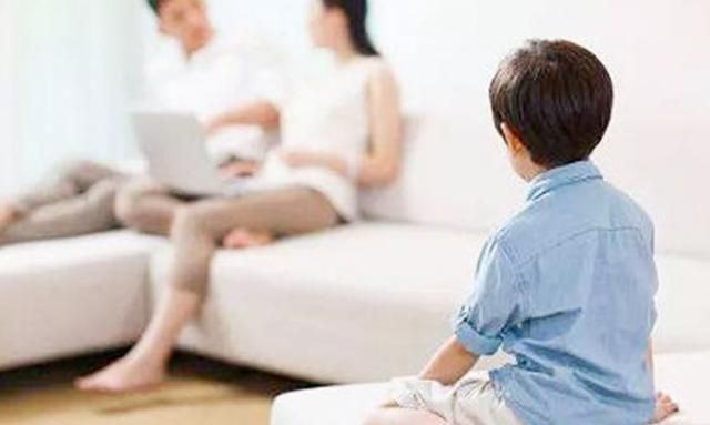 开学后,孩子“手机”要不要收回?监管工作几条建议,家长试试看休闲区蓝鸢梦想 - Www.slyday.coM 开学后,孩子“手机”要不要收回?监管工作几条建议,家长试试看休闲区蓝鸢梦想 - Www.slyday.coM