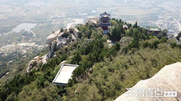 山东济宁讯 山东省济宁市邹城市峄山风景区,是国家 4a级景区