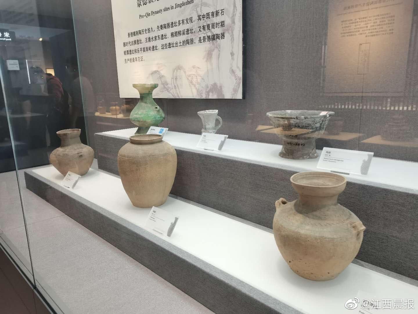 “博物馆里的瓷器史”10、唐越窑青瓷执壶（故宫博物院藏） - 知乎