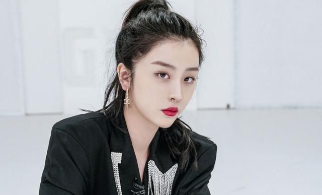 娱乐八卦 谢娜 林志颖 赵小棠 换头女星 任豪 吴奇隆 诚毅 换头 女星 林志颖 新浪新闻