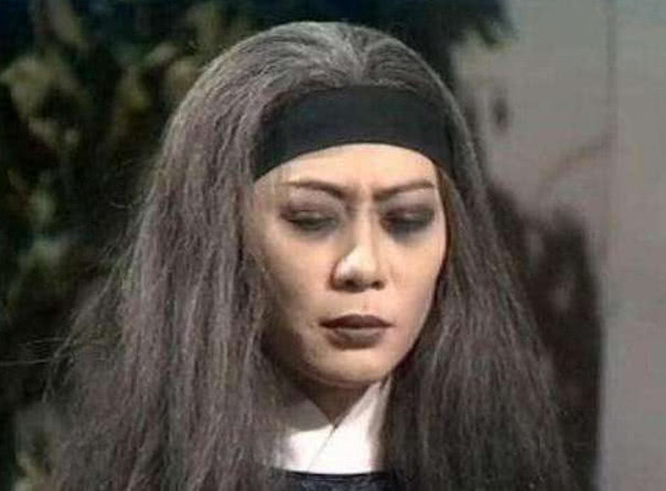 不同版本的梅超风,杨丽萍最经典,杨蓉毁原著,而她是童年噩梦