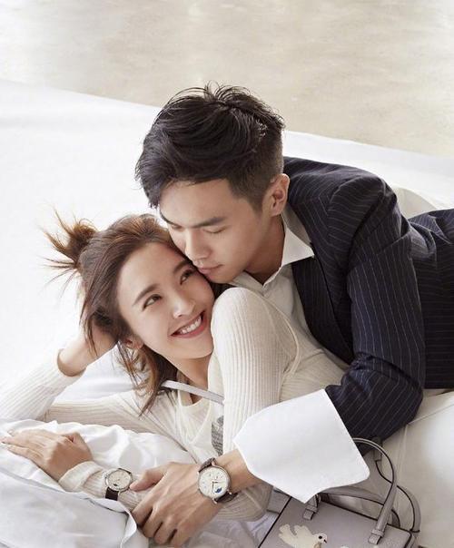 唐艺昕产后封面被曝光改甜美风格秒变酷哥结婚多年老公爱如初