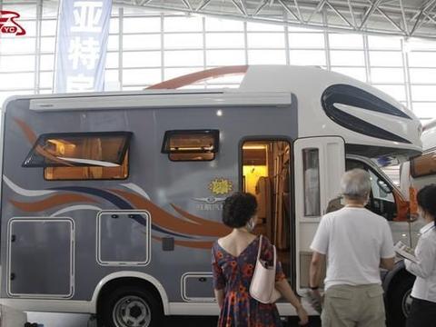 实拍旌航房车JH-II-1,不一样的单拓展布局设计房车