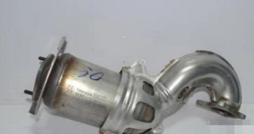 汽车的这4个零件坏了，换新的记得带走旧的，卖废品也有好几百