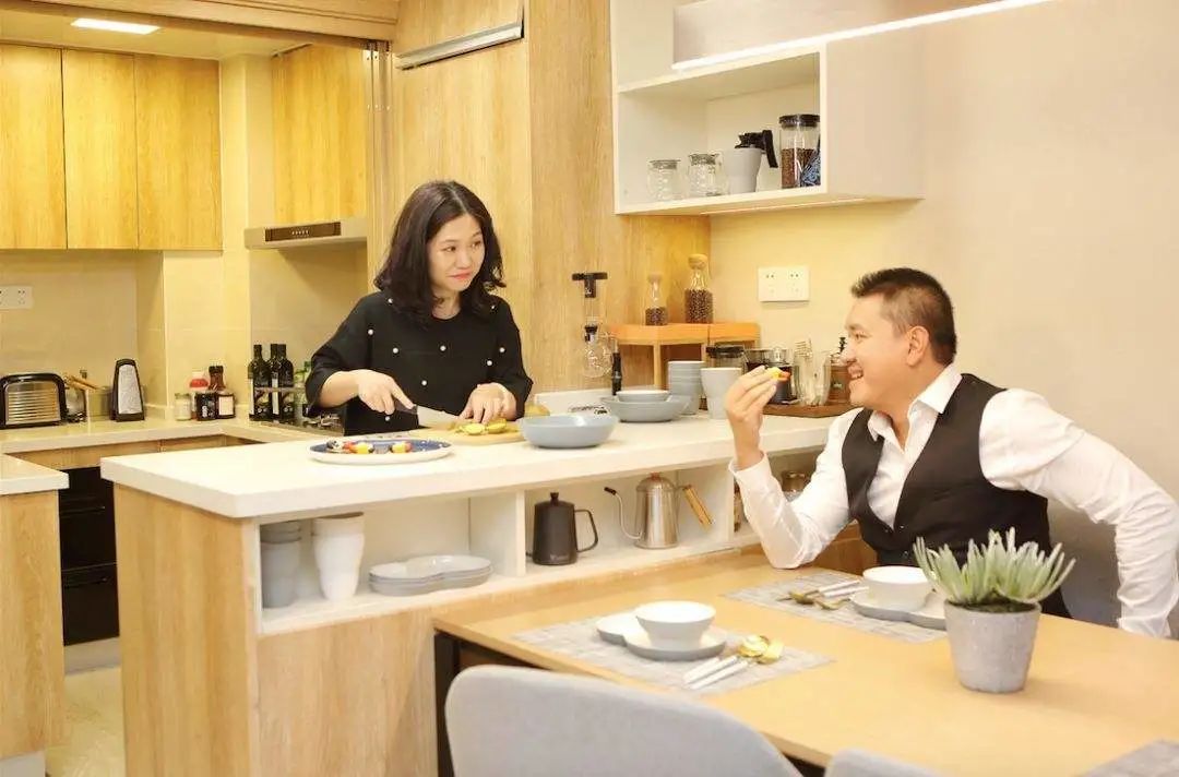 袁国宝：阿里、京东、苏宁争抢的这个领域会成为互联网的新战场？