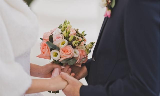 结婚祝福语 祝福新人结婚的话 独特走心
