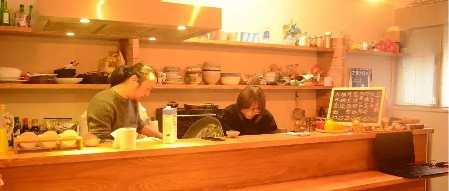 袁国宝：阿里、京东、苏宁争抢的这个领域会成为互联网的新战场？