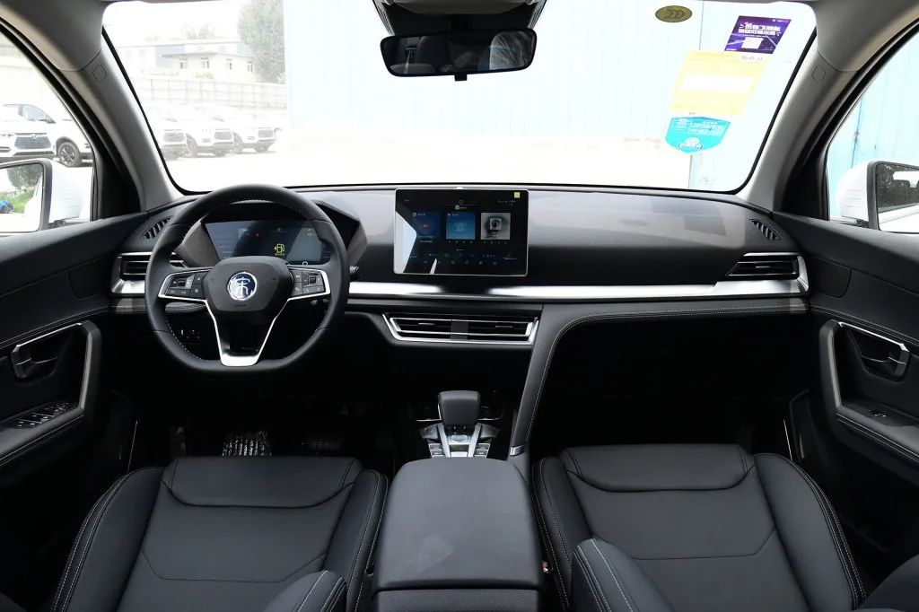 谁才是高颜值的智能SUV?2021款哈弗F7对比宋Pro