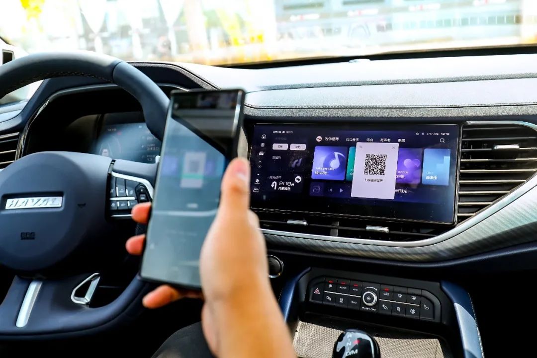 谁才是高颜值的智能SUV?2021款哈弗F7对比宋Pro