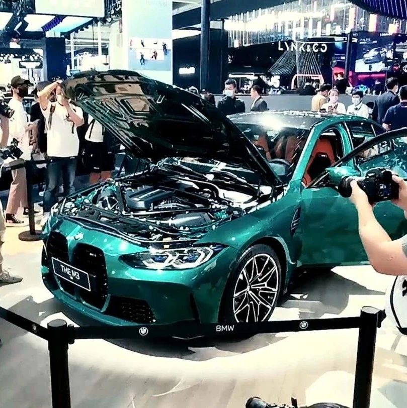 虎视生威，风驰电掣 | 北京车展动物世界之宝马