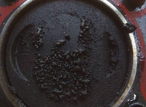 发动机的积碳是如何产生的?有哪些危害?需不需要清理?