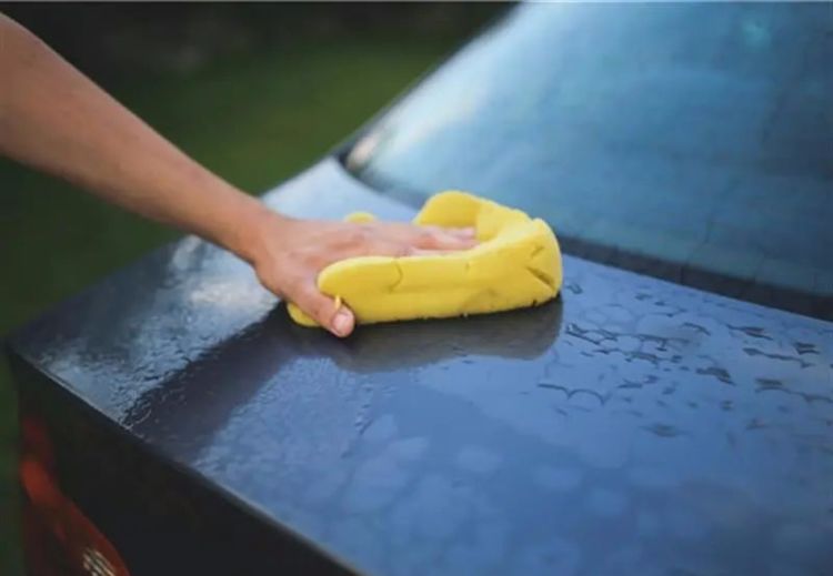 汽车保养的5大误区，新手司机常常犯错，白花钱还“毁车”！