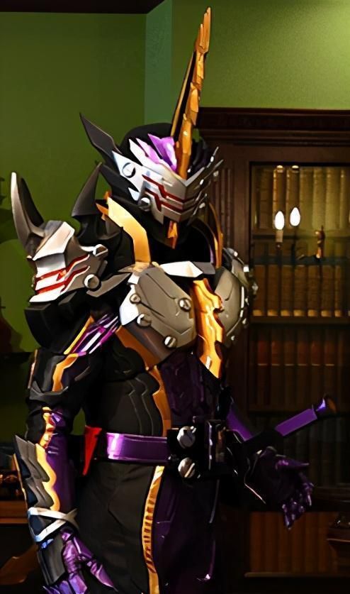 假面骑士saber骷髅骨龙,假面骑士saber远古之龙 假面骑士saber:说说当年骑士大战幸存的两个骑士