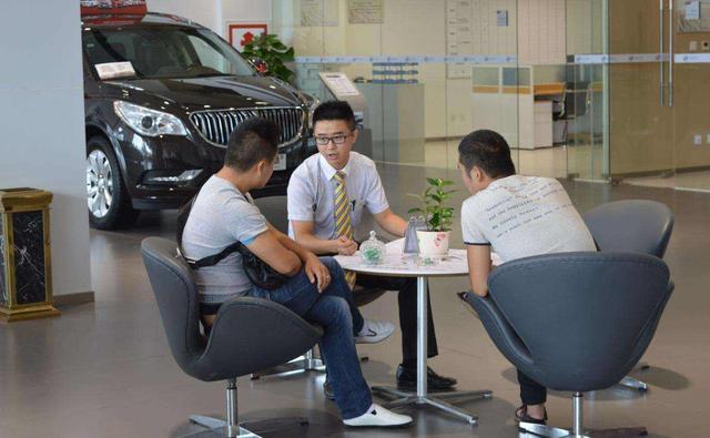 三者险买100万和50万的，定损员说了实话，车主：怎么不早说