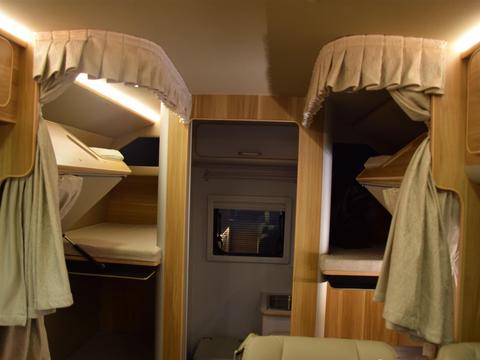 全新“江铃罗莎”震撼登场，标配6座椅4张床，奢华碾压“考斯特”