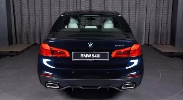 缸数即尊严,6缸轿车是我们仅存的体面