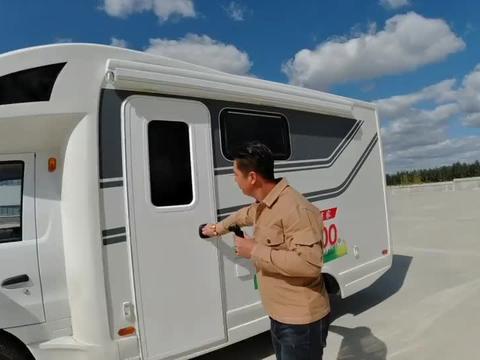 10万块一辆的房车是真的吗？实拍威士捷房车工厂，真正的惠民房车
