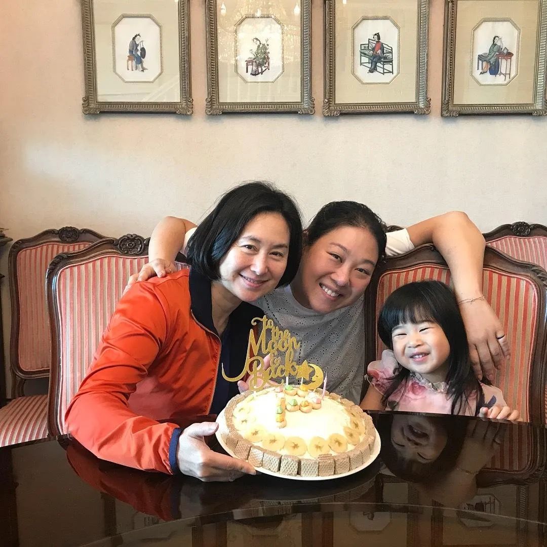 刘嘉玲一心打入贵妇圈，借亿元豪宅为百亿千金庆生（组图） - 7
