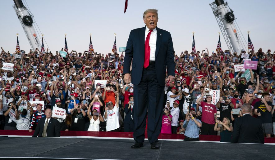 “连阴几天”，特朗普不戴口罩就开始了……