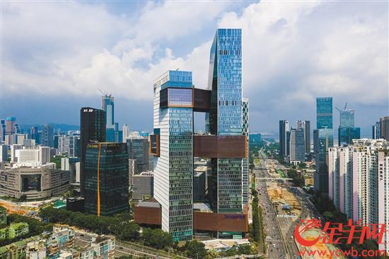 深圳不断优化营商环境,为腾讯等企业发展提供了沃土 周巍 梁喻 林桂炎 王磊 摄