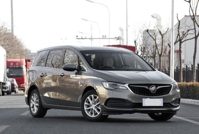 有它还看汉兰达?跌至10.49万,轴距2796配大7座,满油800km