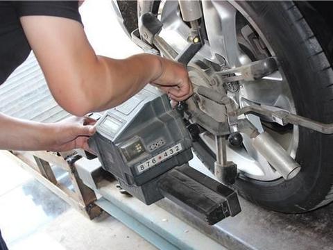 4轮定位顾名思义,多久做一次有大学问,这里不交智商税!