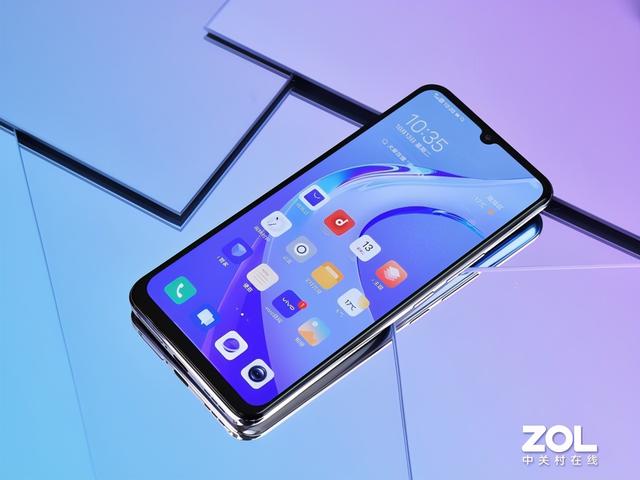vivoy73s浮光色,vivoy73s浮光 此外本次vivo y73s还带来了三款全新的配色,分别是黑镜,银月,浮光,三