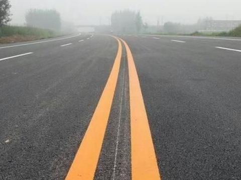 双黄线和单黄线有什么区别?很多人都记混了,因此被扣分罚款