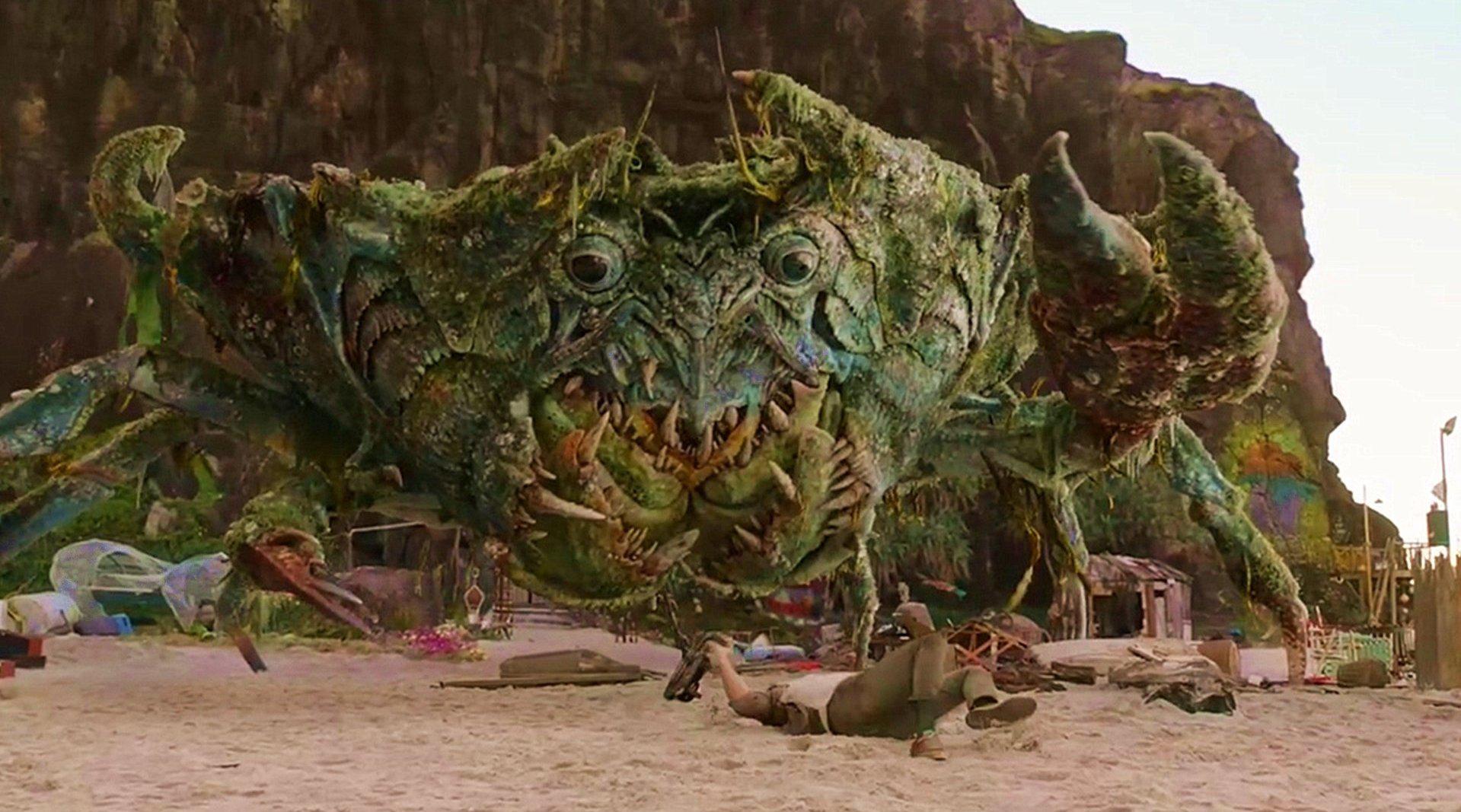 最新科幻冒险片,动物变异成怪兽,螃蟹都有十几吨,《爱与怪物》