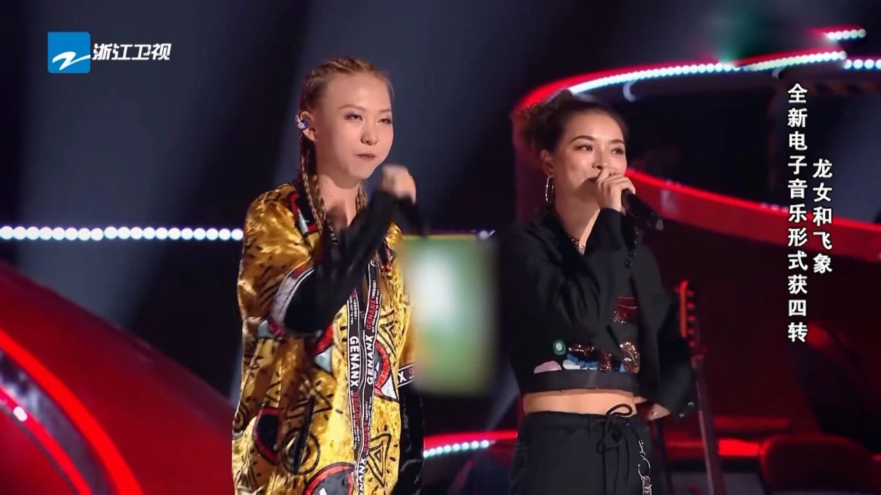 中国好声音终于明白这位盲选时获得四转的选手为何输了