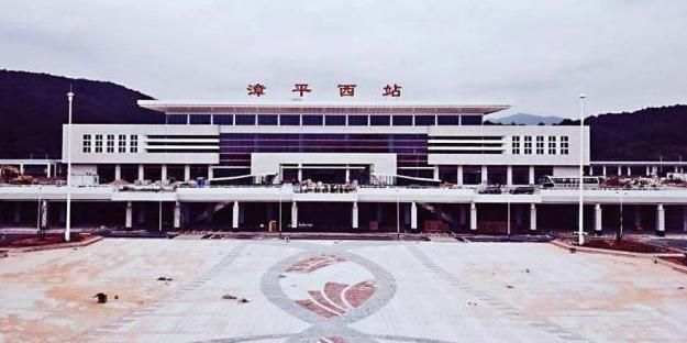 龙岩市人口_省zx民宗委赴莆田、龙岩市开展城市少数民族流动人口服务与管理