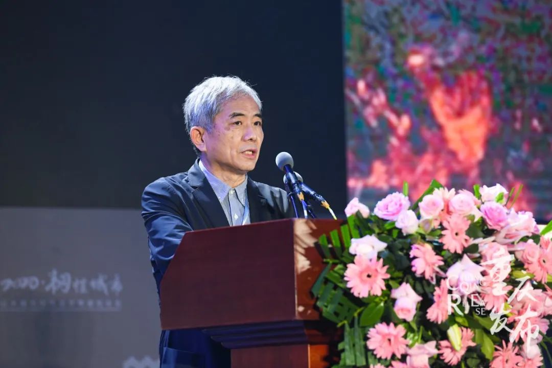 孟建民邹乐 摄