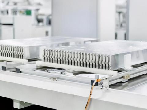 最全面对比，比亚迪汉EV和特斯拉Model 3谁更值得买？