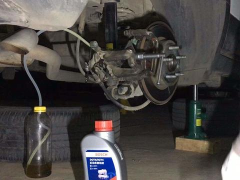 开车只会换机油？舍得花钱换这几样，车子性能提升几倍！