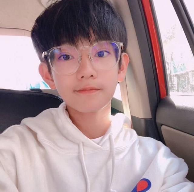 被开除了yhboys成员张铭浩疑似恋爱聊天记录被曝光
