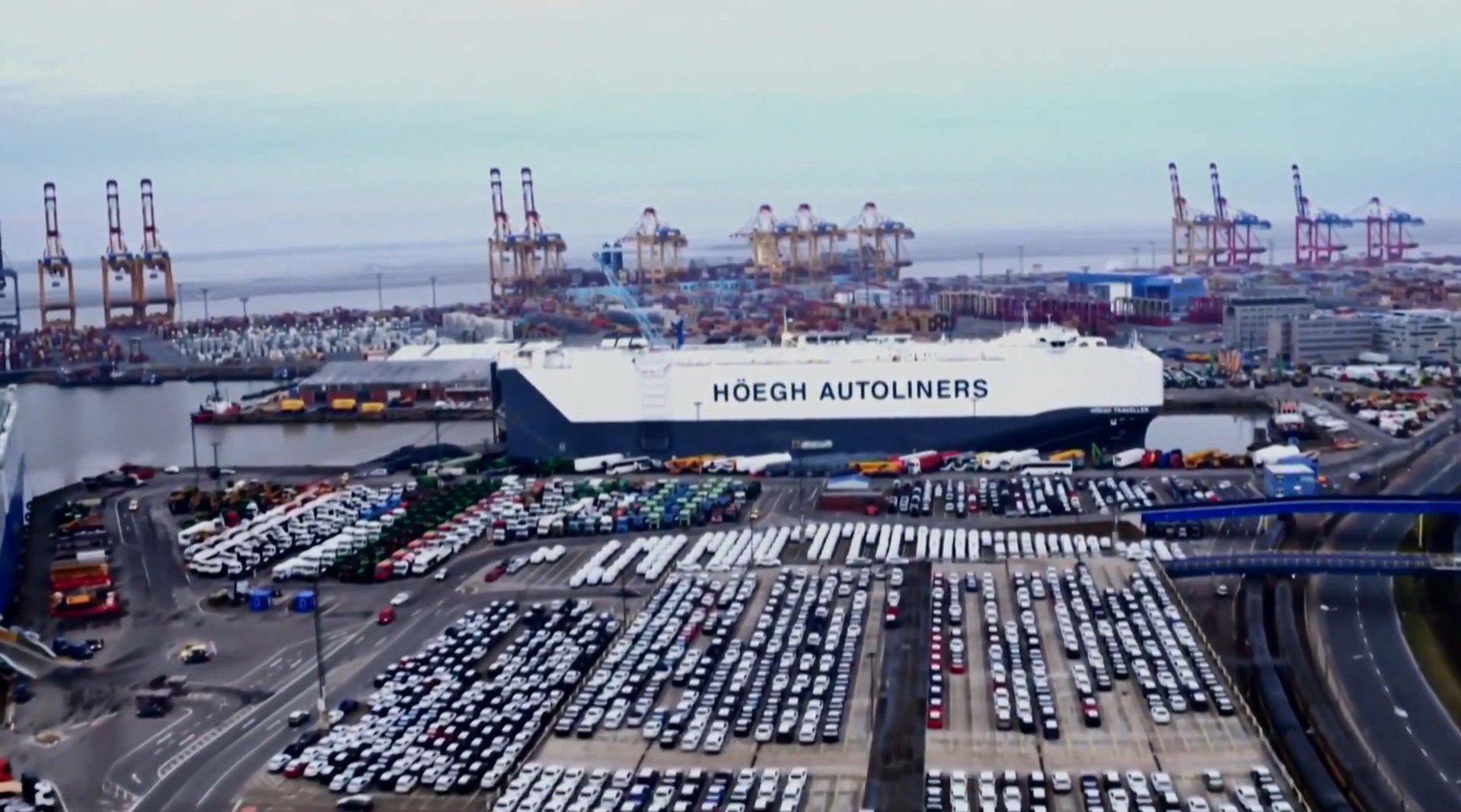 全球最大的汽车运输船 The Worlds Largest Carcarrier_新浪新闻