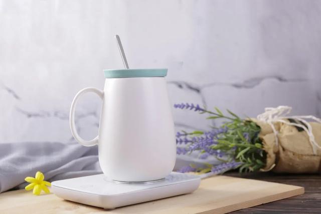 每天该喝多少水?喝什么水最好?这份「喝水」清单,建议收藏休闲区蓝鸢梦想 - Www.slyday.coM 每天该喝多少水?喝什么水最好?这份「喝水」清单,建议收藏休闲区蓝鸢梦想 - Www.slyday.coM