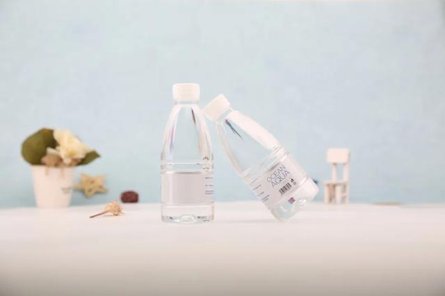 每天该喝多少水?喝什么水最好?这份「喝水」清单,建议收藏休闲区蓝鸢梦想 - Www.slyday.coM 每天该喝多少水?喝什么水最好?这份「喝水」清单,建议收藏休闲区蓝鸢梦想 - Www.slyday.coM