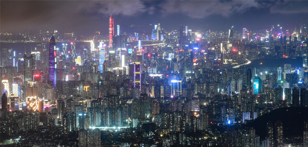 这5年,是甚么改动了你我,改动了中国?(图7) 深圳夜景(2020年9月16日摄)。新华社记者 陈晔华 摄