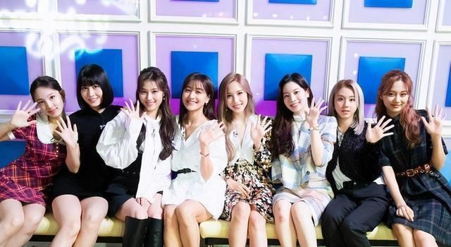 第一女团地位不保 twice回归成绩下滑严重 还被质疑销量造假 itunes 专辑 女团 新浪新闻