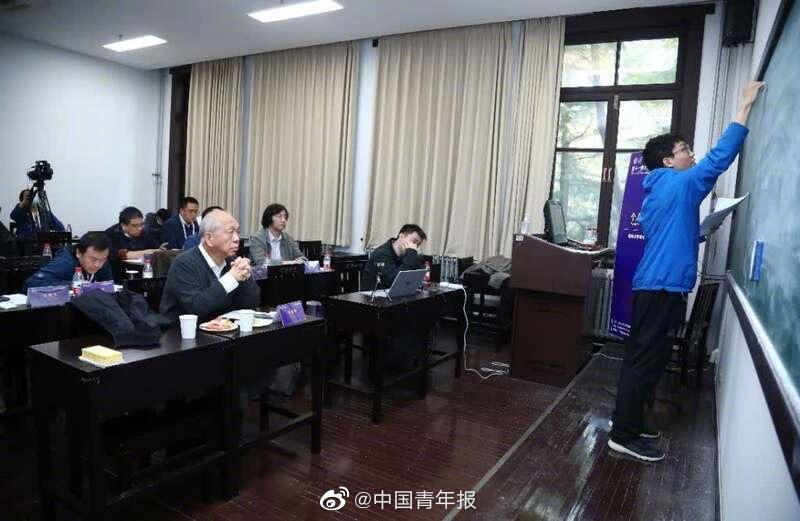 中国大学数学专排名_力压清华北大,这所大学凭什么在美国人眼里是中国