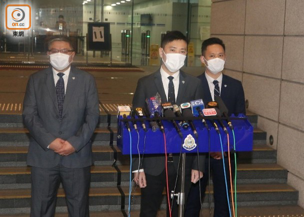 代方交警图情。案港:香源“东网”。