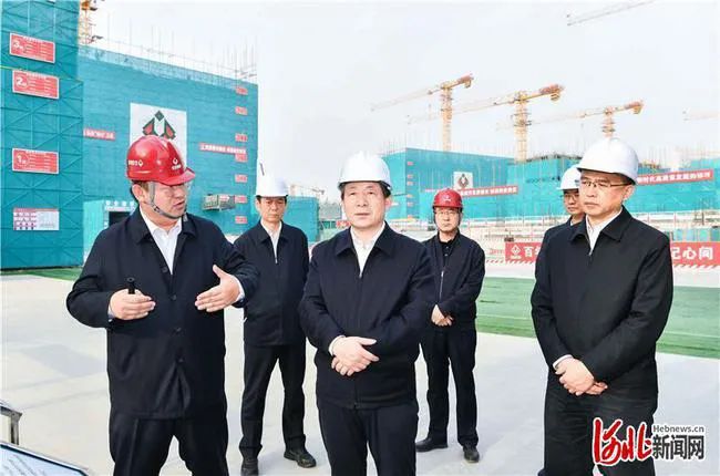 6日,河北省委书记、省人大常委会主任王东峰,省委副书记、省长许勤到此实地观察。