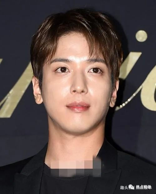 亚洲男明星人气排行榜_2021日本男星年收入排行TOP20