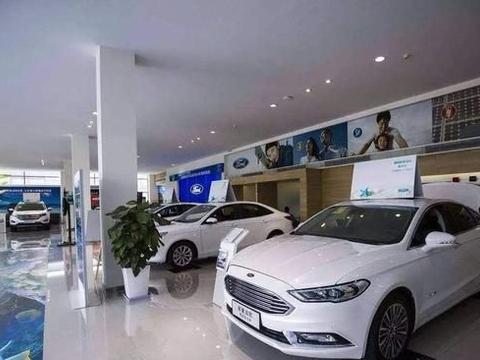 为啥国人都不愿意买车了?专家：不解决这3个问题,谁愿意买啊!